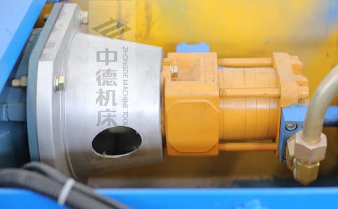 ZDPK-6325采用國內一流品牌電機及油泵,動力強勁,噪音低.jpg ZDPK-6325采用國內一流品牌電機及油泵,動力強勁,噪音低.jpg